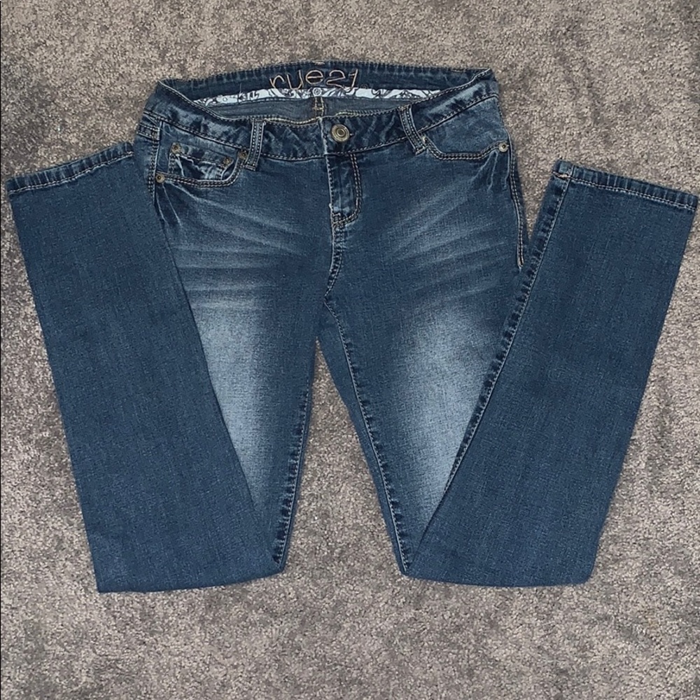 🌺Rue 21 Skinny Jeans🌺 - Picture 2 of 4